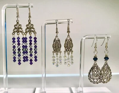 Pendientes colgantes de cristal araña artesanales. Púrpura, negra, aurora boreal Foto 1 de 4