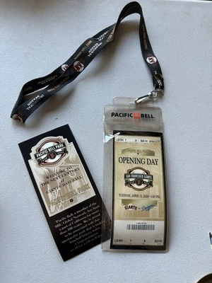 Boleto de apertura del primer juego de los Gigantes de San Francisco en Pac Bell Park 11 de abril de 2000  Foto 1 de 2
