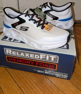 Scarpe da corsa Skechers Glide-Step Altus Hands Free Vegan slip-in taglia 10,5 nuove - Foto 1 di 5