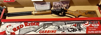 A CHRISTMAS STORY 40TH ANNIVERSARY RED RYDER BB GUN CAST SIGNED #127 OF #500 - Image 1 of 4