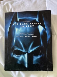 The Dark Knight Trilogy (Blu-ray Disc, 2012) - Bild 1 von 2