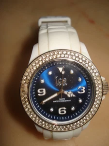 sportliche Damen Ice Watch/ Armbanduhr weiß mit blauem Ziffernblatt Strass top - Bild 1 von 7