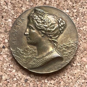 Switzerland / France. Bronze Medal Swiss Village Paris Exposition 1900 E25139 - Picture 1 of 4