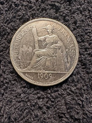 French Indo-China 1909A (unc)1 Piastra Silver Coin (08) - Image 1 of 2