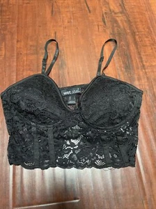 NWT Wet Seal Lightly Lined Lace Bralette - Size L - Picture 1 of 8