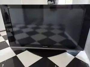 Panasonic Viera TH-42PZ70EA 106,7 cm (42 Zoll) 1080p HD Plasma Fernseher - Bild 1 von 3