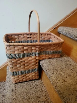 VINTAGE Country Rustic Wicker Stair Step Basket  - Image 1 of 4