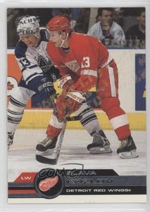 2001-02 Pacific Hobby LTD /99 Slava Kozlov #142