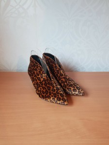m and s leopard print boots