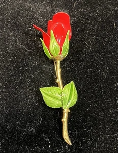 Spilla da bavero rosa singola smaltata rossa vintage 3" con stelo tono oro e foglie verdi - Foto 1 di 3
