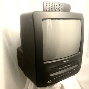 Daewoo TV VCR Combo Vintage 13” Color VHS Recorder Movies Remote DVN-14F6N 1999 - Picture 1 of 8