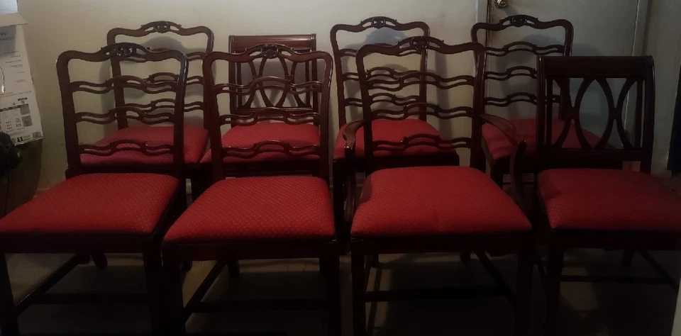 Juego de 8 sillas de comedor Mohogamy años 40 solo recogida local-sin envío Foto 1 de 4