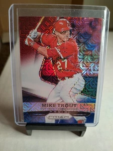 Panini Prizm 2015 - Mike Trout #120 rojo, blanco y azul Mojo Prizm - Imagen 1 de 1