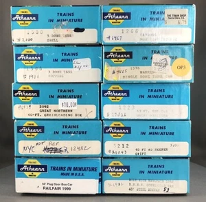 Athearn - 10 scatole vuote blu da 7-3/4" (lotto A) - Foto 1 di 3