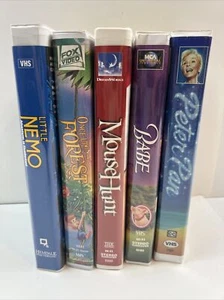 Lot of 5 VHS Family Movie Tapes - Clam Shell, Dreamworks, Mouse Hunt, Babe, Nemo - Picture 1 of 11