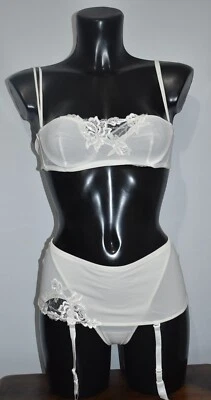 Juego de sujetador La Perla con calzoncillos/cinturón con suspensión modelo NIRVANA seda PVP Foto 1 de 4