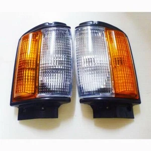 84-88 TOYOTA PICKUP 4x4 FRONT CORNER INDICATOR TURN LIGHT HILUX MK2 LN RN YN BLK - Picture 1 of 6