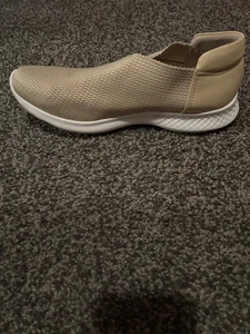 Vaneli Sport beige gewebte Damen-Slipper Größe 9 - Bild 1 von 6