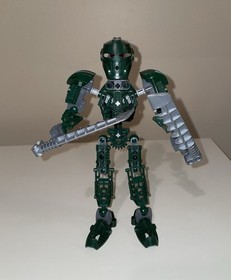 LEGO BIONICLE: Toa Matau 8605 - 100% Complete 2004 - No Instructions / No Box