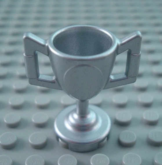 LEGO Metallic Silver Minifig Trophy Cup Foto 1 de 1