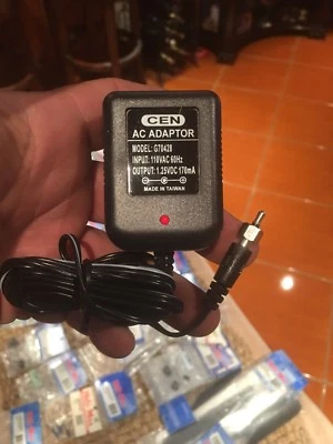 CEN NiCd Glow Driver Wall Charger - Image 1 of 4