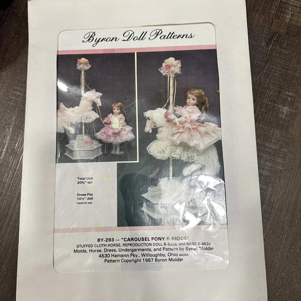 Patrones de muñecas Byron POR 293 Carrusel pony caballo vestido se adapta a 10,5" B-526a B-462c Foto 1 de 1