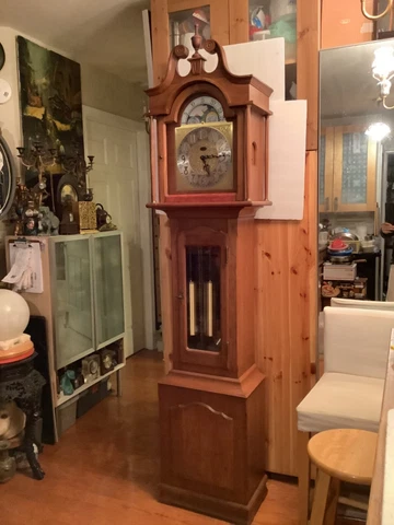 Daneker Grandfather's Clock President Model Triple Chime,Cherry Wood Case. Runs Cover