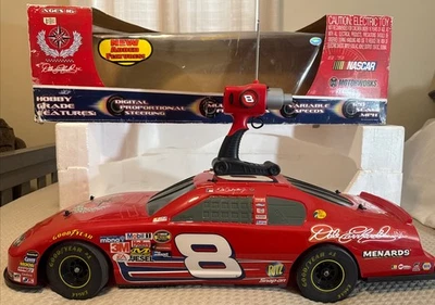Coche de radiocontrol Dale Earnhardt Jr. #8 grande escala 1:6 control remoto 33" usado 1 vez Foto 1 de 4