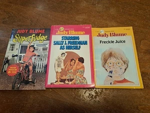 Judy Blume dell Books Lot Of 3 Vintage starring Sally J. Freedman, Superfudge + - Picture 1 of 5