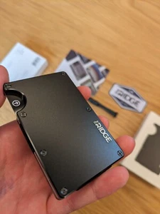 Ridge Wallet Slim Black Aluminum With Cash Strap Brand New Sealed UK RRP £90!!