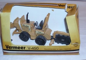ERTL VERMEER V-450 BACKHOE TRENCHER 1:50 CONSTRUCTION 4300 BOXED - Picture 1 of 3