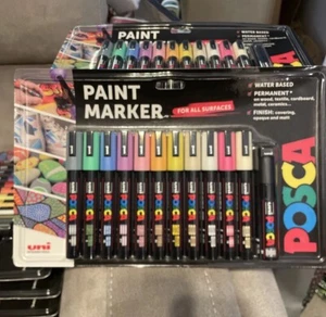 POSCA Penne PC-5M Punta in Feltro Acrilico Multicolore Marcatori Permanenti Confezione da 12 - Foto 1 di 4