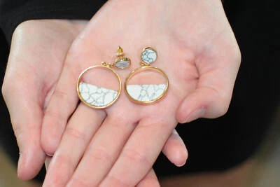 Kate Spade Mármol Piedra Rebanada Pendientes Colgantes y Anthropologie Marrón Palanca Lote Foto 1 de 4