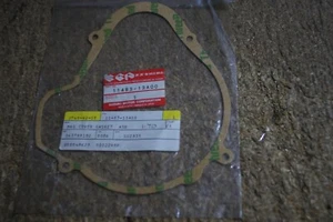 SUZUKI GENUINO TS250X TS250 LT250R GENERADOR MAG CUBIERTA JUNTA 11483-13A00 NOS - Imagen 1 de 2