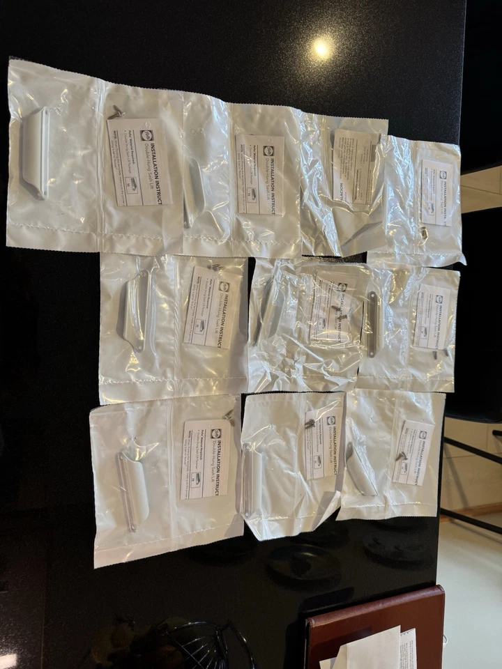 10 Ten Pella Double Hung Sash Lift - White - Image 1 of 4