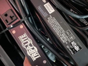 Tripp Lite Single-Phase Metered PDU 20A 120V Rack Mount PDUMV20 - Picture 1 of 6