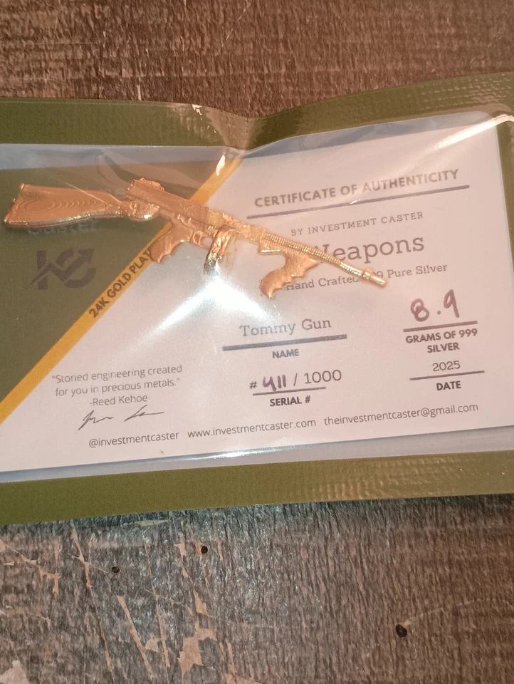 RÉPLICA DE PISTOLA TOMMY PLATEADA 9 GS 999 CHAPADA EN ORO 24K EL DETALLE ES UNA LOCURA BUENA Foto 1 de 4