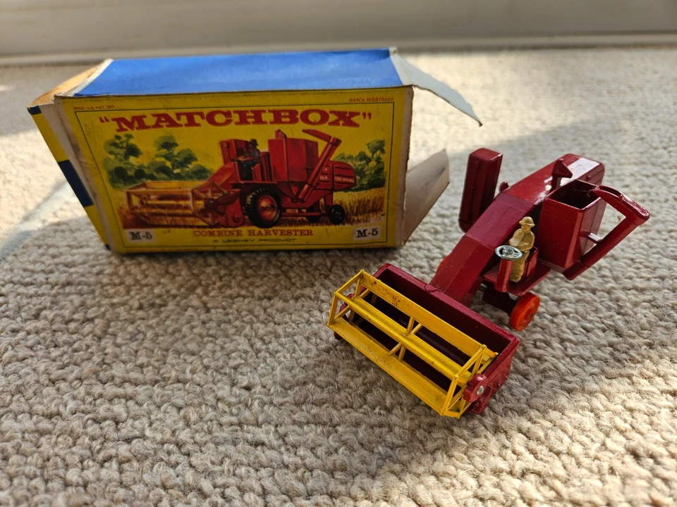 No.M-5 Matchbox Major Series Red and Yellow Massey Ferguson Combine Harvester. - Image 1 of 1