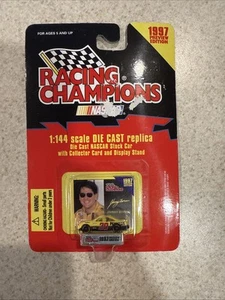 racing champions 1/144 Johnny Benson - Picture 1 of 2