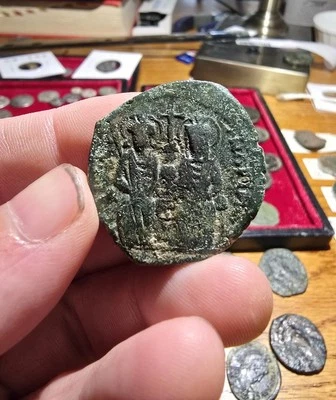 Justin II con Sophia Æ Follis Foto 1 de 2