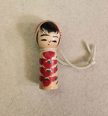 Small Wooden Kokeshi Doll Charm - Japanese Miniature Lucky Charm Signed Hatobus - Image 1 of 4