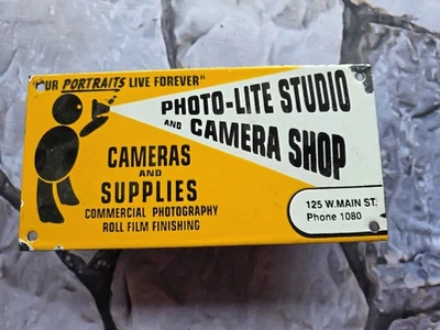 LETRERO DE PORCELANA VINTAGE PHOTO-LITE ESTUDIO Y TIENDA DE CÁMARAS 10"×5" Foto 1 de 4