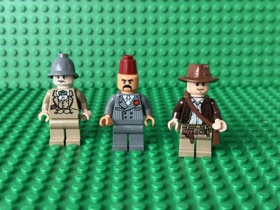 LEGO De Colección Indiana Jones, Kazim y Henry Jones La Última Cruzada (7197, 7198) Foto 1 de 3