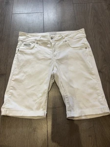 Superdry Women Denim Shorts White Low Rise Super skinny Cotton W28 - Picture 1 of 12