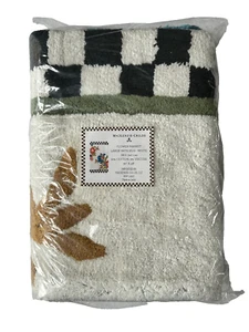 Mackenzie Childs WHITE FLOWER MARKET Cotton/Viscose BATH RUG LARGE (30x48)m25-my - Picture 1 of 3