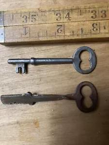 Antique Skeleton Keys LOT - L26 - Picture 1 of 3