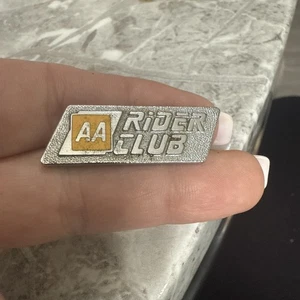 AA Riders Club Metal Badge . - Picture 1 of 2