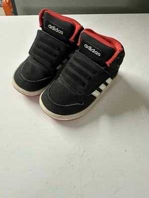  Adidas Hoops Mid 2.0 尺码 7 幼儿  — 第 1/2 张图片