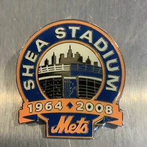 NEW YORK METS SHEA STADIUM 1964  2008 FINAL SEASON  PIN  - Picture 1 of 3