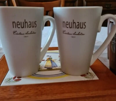 Mugs à Cafe Neuhaus très bon  état .11 cm. 1 lot de quatres  mugs . - Photo 1/2